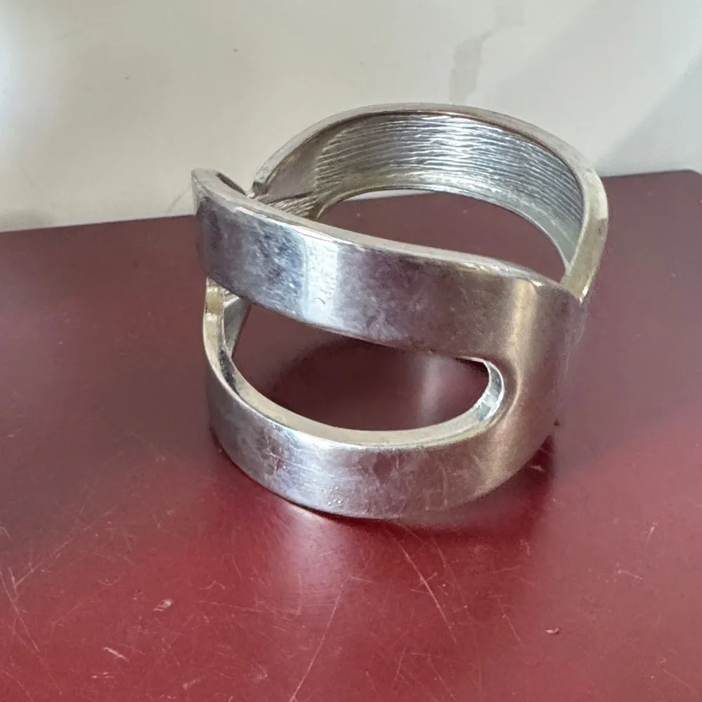 Vintage Silver tone, fashion Cuff Bracelet